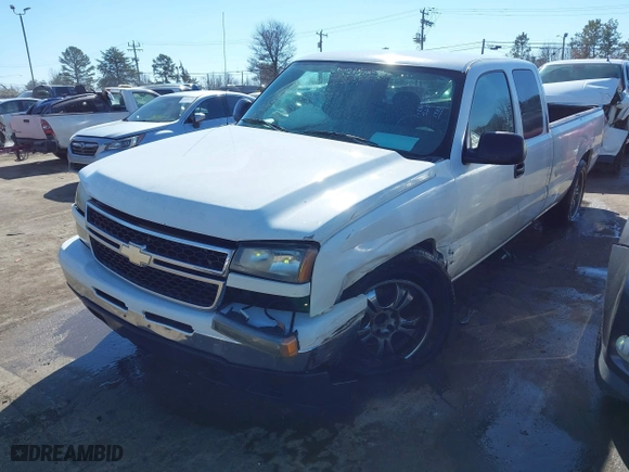 2006 Chevrolet Silverado 1500 LT1 with VIN 1GCEC19Z66E241982, listed as a IAAI auction lot 41498097 with 102,462 mi miles. Bid and sale history available at carsss.com. Image 2.