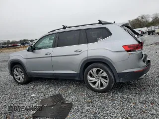2021 Volkswagen Atlas SE with VIN 1V2JP2CA0MC524266, listed as a Copart auction lot 88960715 with 58,438 mi miles and Non repairable. Bid and sale history available at DreamBid. Image 2.