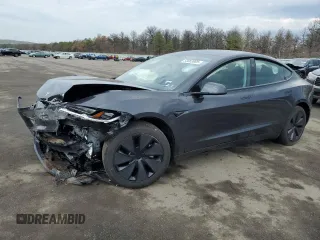 2025 Tesla Model 3 Long Range with VIN 5YJ3E1EB3SF975742, listed as a Copart auction lot 53003905 with 639 mi miles and Salvage title. Bid and sale history available at DreamBid. Image 1.