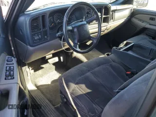 2002 Chevrolet Tahoe LS with VIN 1GNEC13V82R153063, listed as a Copart auction lot 84180594 with 148,190 mi miles and Salvage Title. Bid and sale history available at carsss.com. Image 8.