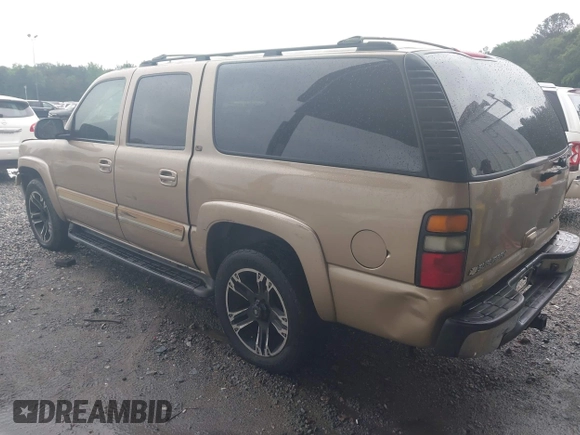 2005 Chevrolet Suburban LT with VIN 1GNFK16Z35J213484, listed as a IAAI auction lot 42251630 with 384,604 mi miles and . Bid and sale history available at DreamBid. Image 3.
