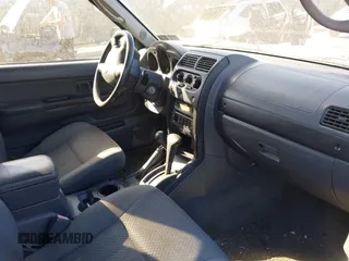 2004 Nissan Xterra XE z VIN 5N1ED28Y44C673213, wystawiony jako IAAI lot #40681421 z przebiegiem 173 134 mil mil oraz . Historia ofert i sprzedaży dostępna na DreamBid. Obrazek 5.