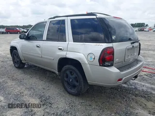 2006 Chevrolet TrailBlazer LS with VIN 1GNDS13S062218295, listed as a IAAI auction lot 42155383 with 237,179 mi miles and . Bid and sale history available at DreamBid. Image 3.