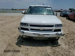 2003 Chevrolet Suburban LT with VIN 3GNFK16T83G297134, listed as a Copart auction lot 56761734 with 303,349 mi miles and Salvage Title. Bid and sale history available at carsss.com. Image 12.