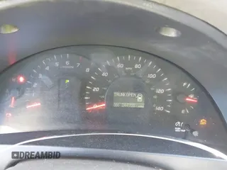 2007 Toyota Camry CE z VIN 4T1BE46K17U137909, wystawiony jako IAAI lot #41988503 z przebiegiem 244 703 mil mil oraz . Historia ofert i sprzedaży dostępna na DreamBid. Obrazek 7.