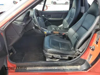 2000 BMW Z3 z VIN WBACH3346YLF71668, wystawiony jako Copart lot #54133775 z przebiegiem 147 065 mil mil oraz Czysty tytuł • Clean title. Historia ofert i sprzedaży dostępna na DreamBid. Obrazek 7.