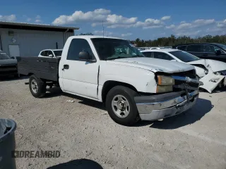 2004 Chevrolet Silverado 1500 Work Truck with VIN 1GCEC14X64Z229262, listed as a Copart auction lot 44209585 with 279,351 mi miles and Salvage Title. Bid and sale history available at carsss.com. Image 4.