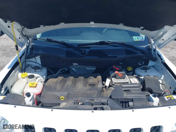 2016 Jeep Patriot Latitude with VIN 1C4NJRFB7GD718468, listed as a IAAI auction lot 42065343 with 92,009 mi miles. Bid and sale history available at carsss.com. Image 10.