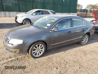 2010 Volkswagen Passat Komfort with VIN WVWJK7AN2AE162783, listed as a IAAI auction lot 42121999 with Not provided miles and . Bid and sale history available at DreamBid. Image 2.
