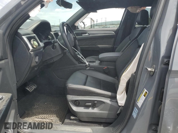 2021 Volkswagen Atlas SE z VIN 1V2PE2CA3MC200082, wystawiony jako Copart lot #59968185 z przebiegiem 72 618 mil mil oraz Szkoda całkowita • Salvage title. Historia ofert i sprzedaży dostępna na DreamBid. Obrazek 7.