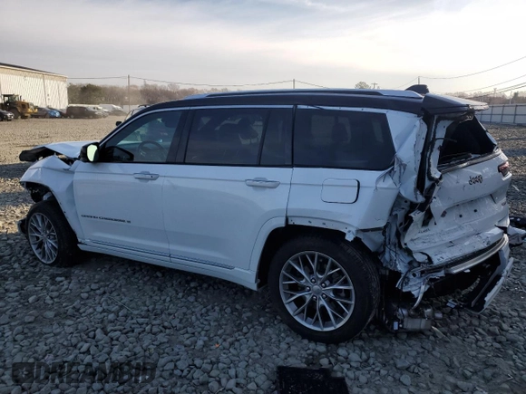 2023 Jeep Grand Cherokee Summit Reserve with VIN 1C4RJKEG8P8723399, listed as a Copart auction lot 51033365 with 32,689 mi miles and Salvage title. Bid and sale history available at DreamBid. Image 2.