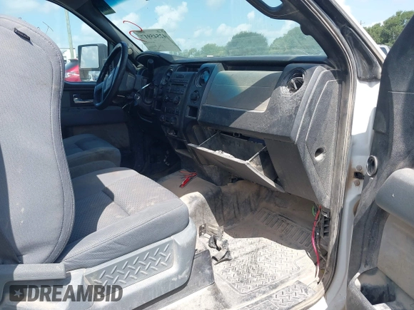 2014 Ford F-150 XL with VIN 1FTFW1ET4EKG52553, listed as a IAAI auction lot 42545917 with 113,497 mi miles and . Bid and sale history available at DreamBid. Image 5.