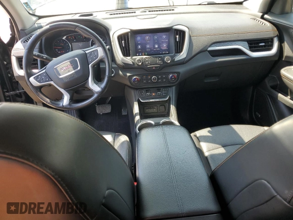 2020 GMC Terrain SLT z VIN 3GKALVEX6LL284258, wystawiony jako Copart lot #56233805 z przebiegiem 108 561 mil mil oraz Szkoda całkowita • Salvage title. Historia ofert i sprzedaży dostępna na DreamBid. Obrazek 8.