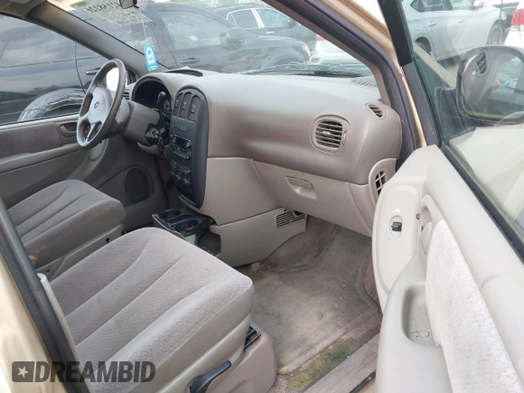 2001 Dodge Caravan Sport with VIN 2B4GP44301R297278, listed as a IAAI auction lot 42158226 with 158,039 mi miles and . Bid and sale history available at carsss.com. Image 5.