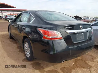 2015 Nissan Altima 2.5 S with VIN 1N4AL3APXFN880666, listed as a IAAI auction lot 41895242 with 213,649 mi miles. Bid and sale history available at carsss.com. Image 3.
