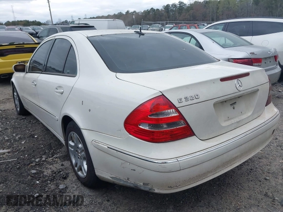 2005 Mercedes-Benz E-Class 3.2L with VIN WDBUF65JX5A700287, listed as a IAAI auction lot 41852551 with 1 mi miles. Bid and sale history available at carsss.com. Image 3.