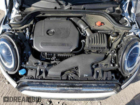 2024 MINI Hardtop 4 Door Cooper Classic with VIN WMW33DK00R2U88843, listed as a Copart auction lot 82409674 with 6,701 mi miles and Salvage Title. Bid and sale history available at DreamBid. Image 11.