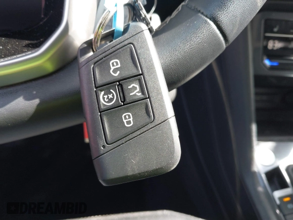 2023 Volkswagen Tiguan SE z VIN 3VV2B7AX0PM034519, wystawiony jako IAAI lot #41723470 z przebiegiem 17 250 mil mil oraz . Historia ofert i sprzedaży dostępna na DreamBid. Obrazek 11.