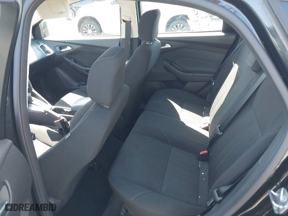 2015 Ford Focus SE with VIN 1FADP3K22FL261768, listed as a IAAI auction lot 41830768 with 121,957 mi miles. Bid and sale history available at carsss.com. Image 8.