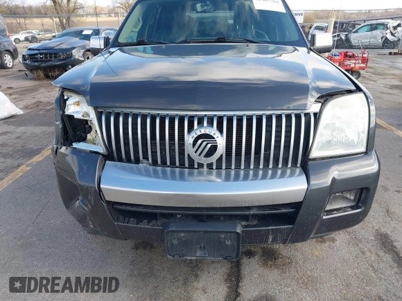 2007 Mercury Mountaineer Premier z VIN 4M2EU48867UJ01519, wystawiony jako IAAI lot #41987784 z przebiegiem 249 668 mil mil oraz . Historia ofert i sprzedaży dostępna na DreamBid. Obrazek 6.