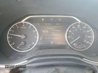 2017 Nissan Maxima Platinum with VIN 1N4AA6AP6HC367629, listed as a Copart auction lot 58747285 with 136,672 mi miles and Salvage title. Bid and sale history available at DreamBid. Image 9.