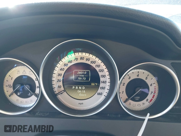 2012 Mercedes-Benz C 250 Sport z VIN WDDGF4HB4CA610062, wystawiony jako IAAI lot #41788952 z przebiegiem 78 183 mil mil oraz . Historia ofert i sprzedaży dostępna na DreamBid. Obrazek 7.
