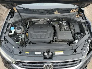 2023 Volkswagen Tiguan SE R-Line Black with VIN 3VVCB7AX8PM016614, listed as a Copart auction lot 43944695 with 39,378 mi miles and Salvage title. Bid and sale history available at DreamBid. Image 11.