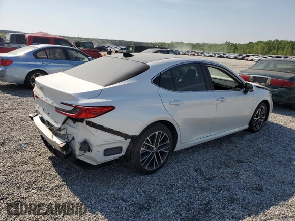 2025 Toyota Camry LE z VIN 4T1DAACK9SU054048, wystawiony jako Copart lot #53659075 z przebiegiem 3 568 mil mil oraz Szkoda całkowita • Salvage title. Historia ofert i sprzedaży dostępna na DreamBid. Obrazek 3.