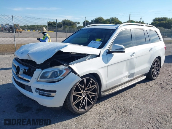 2014 Mercedes-Benz GL-Class GL 450 with VIN 4JGDF7CE1EA387056, listed as a IAAI auction lot 41899945 with 126,842 mi miles. Bid and sale history available at carsss.com. Image 18.