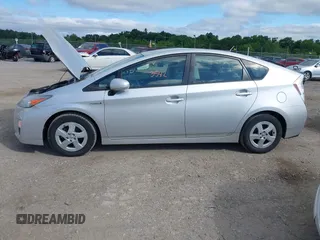 2011 Toyota Prius I z VIN JTDKN3DU5B1368583, wystawiony jako IAAI lot #42303542 z przebiegiem 220 931 mil mil oraz . Historia ofert i sprzedaży dostępna na DreamBid. Obrazek 14.
