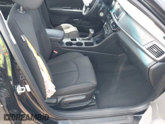 2016 Kia Optima LX z VIN 5XXGT4L35GG109730, wystawiony jako IAAI lot #41896000 z przebiegiem 127 552 mil mil oraz . Historia ofert i sprzedaży dostępna na DreamBid. Obrazek 5.