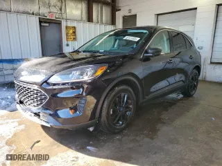 2022 Ford Escape SE with VIN 1FMCU0G65NUB86190, listed as a Copart auction lot 46161005 with 21,052 mi miles and Salvage Title. Bid and sale history available at carsss.com. Image 1.