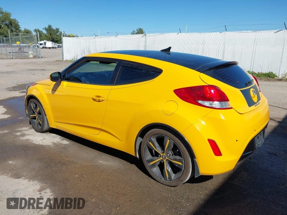 2013 Hyundai Veloster w/Gray Int with VIN KMHTC6AD8DU093272, listed as a IAAI auction lot 40407768 with 91,038 mi miles and . Bid and sale history available at DreamBid. Image 3.
