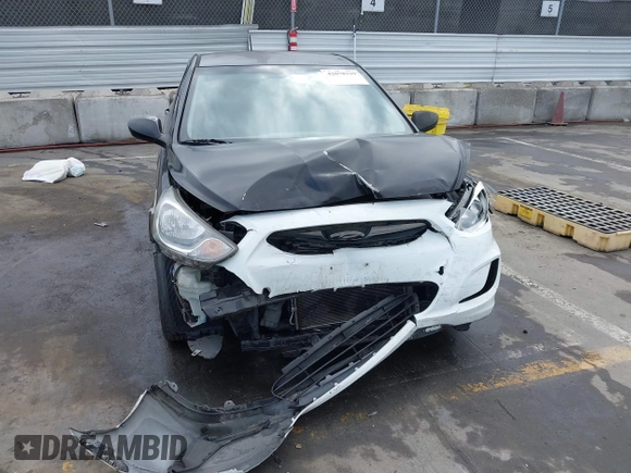 2013 Hyundai Accent GL with VIN KMHCT5AEXDU092644, listed as a IAAI auction lot 42078339 with 134,288 mi miles. Bid and sale history available at carsss.com. Image 6.