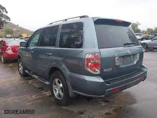 2006 Honda Pilot EX-L with VIN 2HKYF18506H503658, listed as a IAAI auction lot 41744963 with 215,575 mi miles. Bid and sale history available at carsss.com. Image 3.