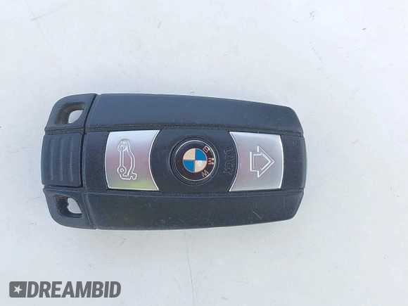 2009 BMW 3 Series 328i with VIN WBAWR33569P343552, listed as a IAAI auction lot 42603821 with 101,278 mi miles and . Bid and sale history available at DreamBid. Image 11.
