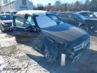 2020 Mercedes-Benz GLC with VIN WDC0G8EB2LF712784, listed as a IAAI auction lot 41491585 with 51,021 mi miles. Bid and sale history available at carsss.com. Image 6.