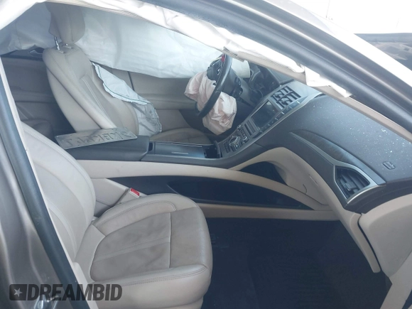 2018 Lincoln MKZ Hybrid Reserve z VIN 3LN6L5MU0JR627483, wystawiony jako IAAI lot #42593949 z przebiegiem 68 621 mil mil oraz . Historia ofert i sprzedaży dostępna na DreamBid. Obrazek 5.