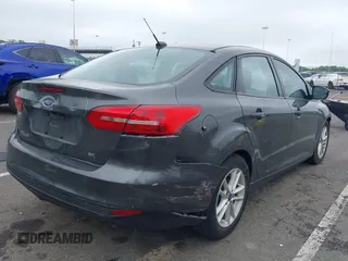 2015 Ford Focus SE с VIN 1FADP3F2XFL353236, выставлен на аукционе IAAI как лот 42258202 с пробегом 28 606 миль миль и . История ставок и продаж доступна на DreamBid. Изображение 4.