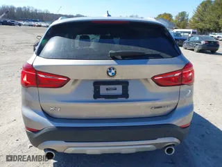 2021 BMW X1 xDrive28i with VIN WBXJG9C06M5S85511, listed as a IAAI auction lot 41705422 with 30,636 mi miles. Bid and sale history available at carsss.com. Image 16.