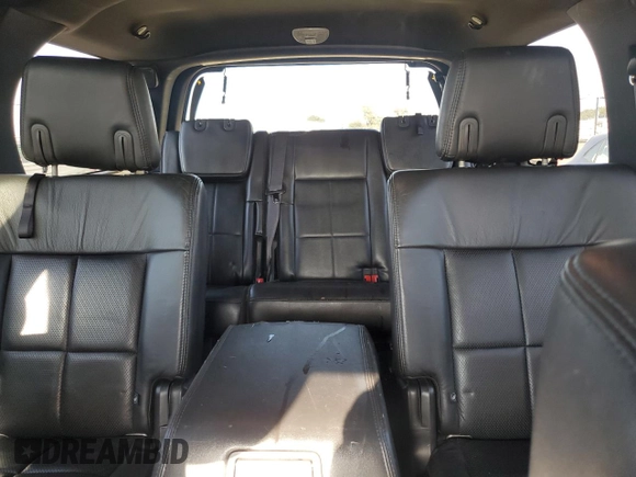 2011 Lincoln Navigator z VIN 5LMJJ2H54BEJ04714, wystawiony jako Copart lot #83490764 z przebiegiem 82 685 mil mil oraz Szkoda całkowita • Salvage title. Historia ofert i sprzedaży dostępna na DreamBid. Obrazek 10.