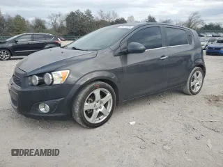 2016 Chevrolet Sonic LTZ z VIN 1G1JE6SB3G4154480, wystawiony jako Copart lot #79474534 z przebiegiem 116 115 mil mil oraz Szkoda całkowita • Salvage title. Historia ofert i sprzedaży dostępna na DreamBid. Obrazek 1.