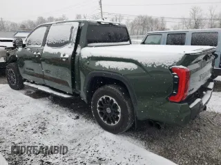 2022 Toyota Tundra 4WD SR5 with VIN 5TFLA5DB0NX055808, listed as a Copart auction lot 44607375 with 41,653 mi miles and Salvage Title. Bid and sale history available at carsss.com. Image 2.