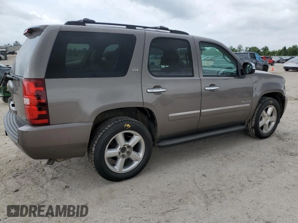 2012 Chevrolet Tahoe LTZ z VIN 1GNSCCE02CR259655, wystawiony jako Copart lot #55184505 z przebiegiem 199 189 mil mil oraz Szkoda całkowita • Salvage title. Historia ofert i sprzedaży dostępna na DreamBid. Obrazek 3.