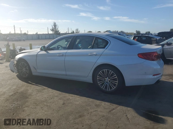 2019 BMW 5 Series 540i xDrive with VIN WBAJE7C58KWW09923, listed as a Copart auction lot 50146235 with 42,440 mi miles and Non Repairable. Bid and sale history available at carsss.com. Image 2.