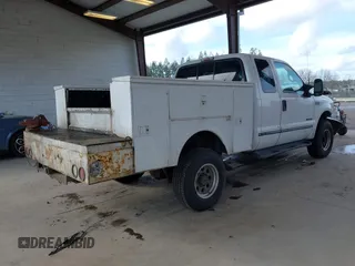 1999 Ford F-250 XL с VIN 1FTNX21F0XED29133, выставлен на аукционе IAAI как лот 41713142 с пробегом 357 060 миль миль и . История ставок и продаж доступна на DreamBid. Изображение 4.