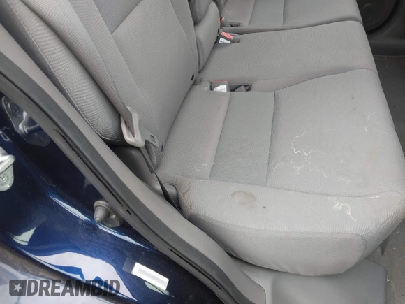 2011 Honda CR-V LX with VIN JHLRE4H38BC029698, listed as a IAAI auction lot 42021803 with 92,071 mi miles. Bid and sale history available at carsss.com. Image 8.