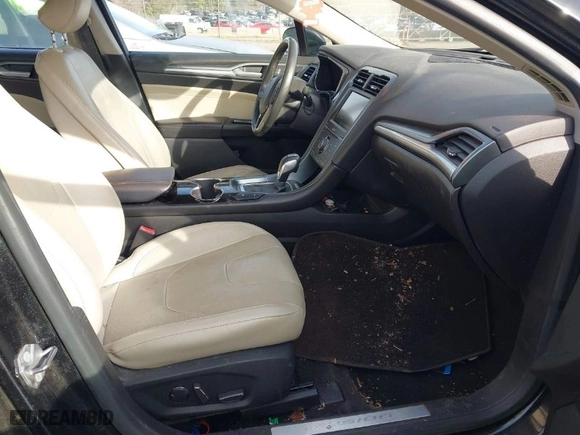 2015 Ford Fusion Energi Titanium with VIN 3FA6P0SU8FR189159, listed as a IAAI auction lot 41595744 with 170,558 mi miles. Bid and sale history available at carsss.com. Image 5.