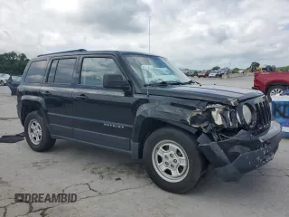 2014 Jeep Patriot Sport with VIN 1C4NJPBA8ED749968, listed as a Copart auction lot 61550455 with 132,892 mi miles and Salvage title. Bid and sale history available at DreamBid. Image 4.