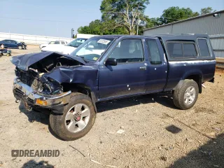 1993 Toyota Pickup DLX с VIN 4TAVN13D4PZ156264, выставлен на аукционе Copart как лот 59702885 с пробегом 199 184 миль миль и Списание • Salvage title. История ставок и продаж доступна на DreamBid. Изображение 1.